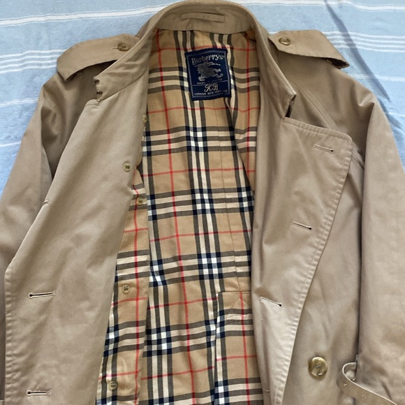 Vintage Burberry Trench Coat - Picture 2 of 10